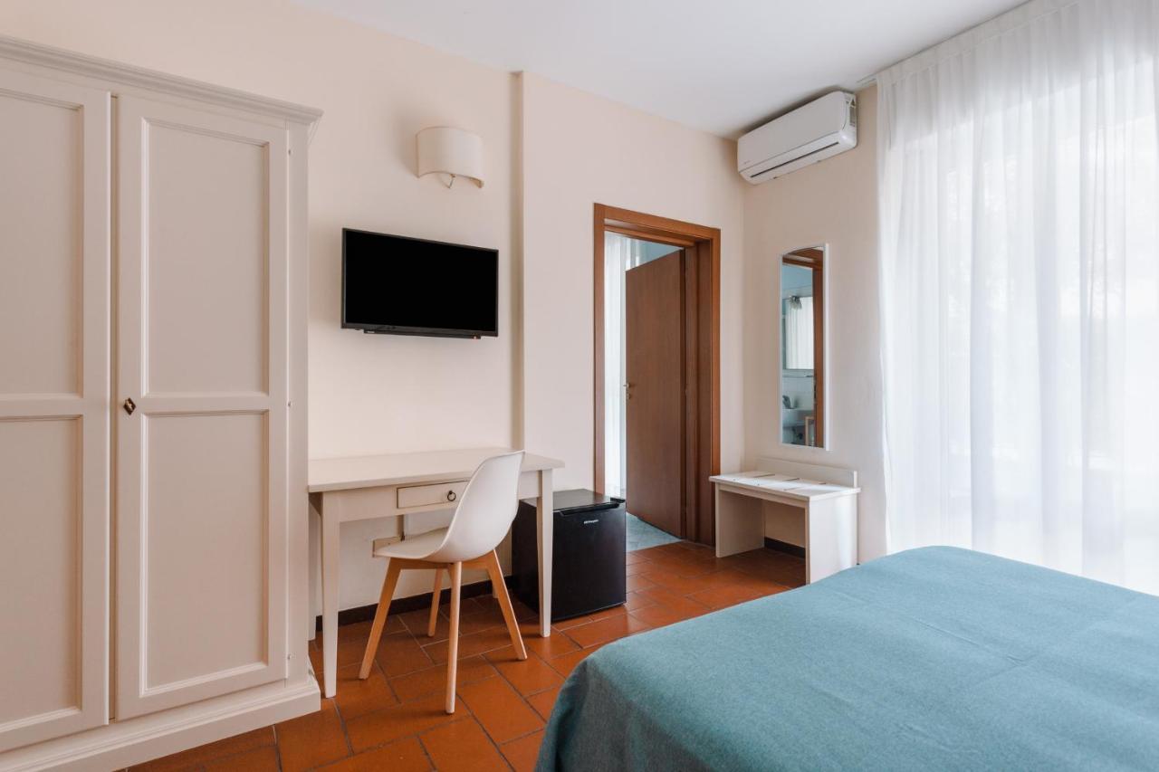 Hotel Milton Marina di Pietrasanta Zewnętrze zdjęcie
