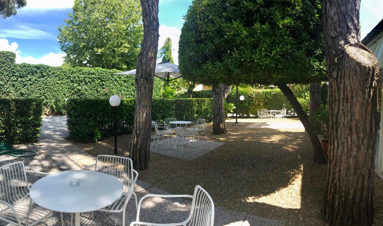 Hotel Milton Marina di Pietrasanta Zewnętrze zdjęcie
